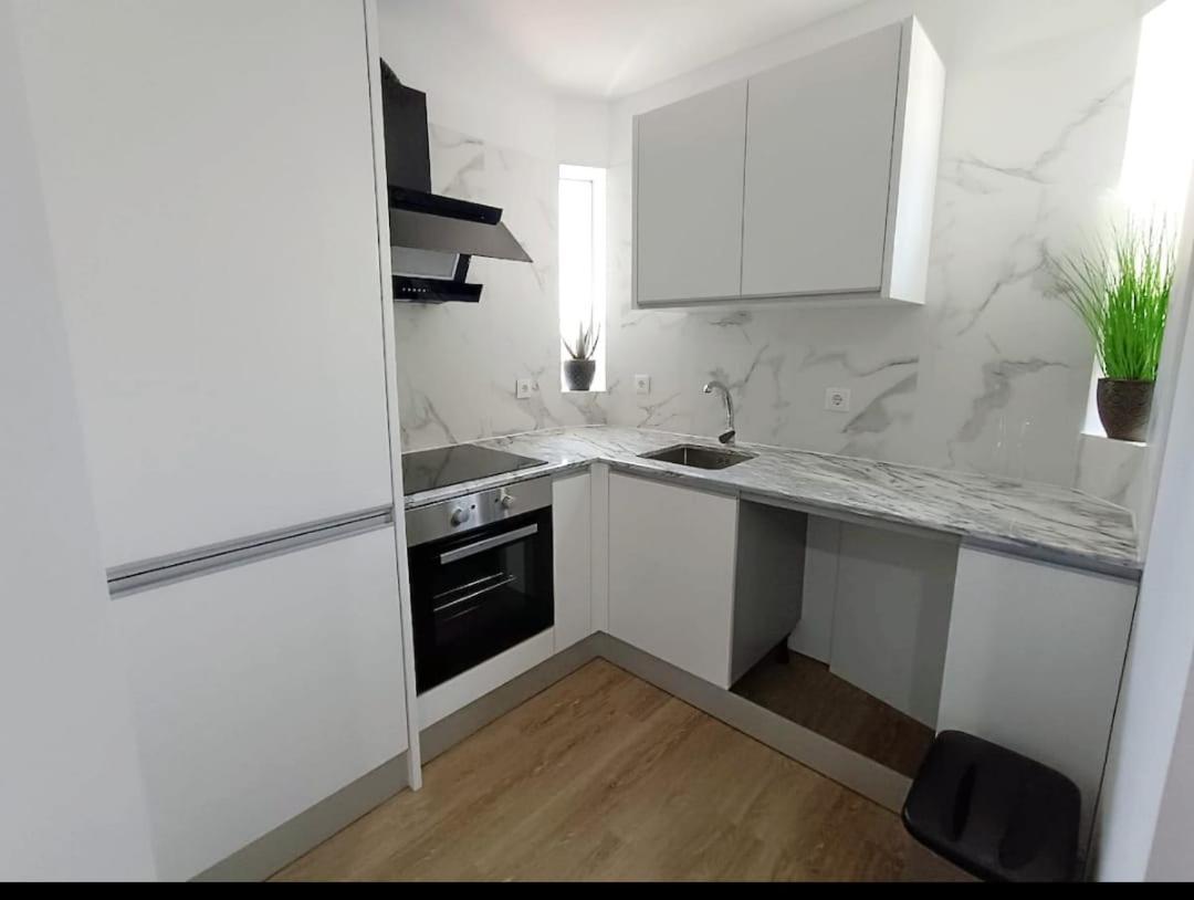 Camoes Appartments OOporto Esterno foto